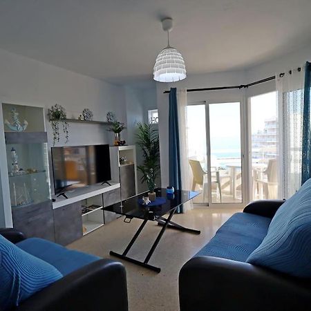 Vistas Al Mar Y Al Puerto Deportivo Apartment เบนัลมาเดนา ภายนอก รูปภาพ
